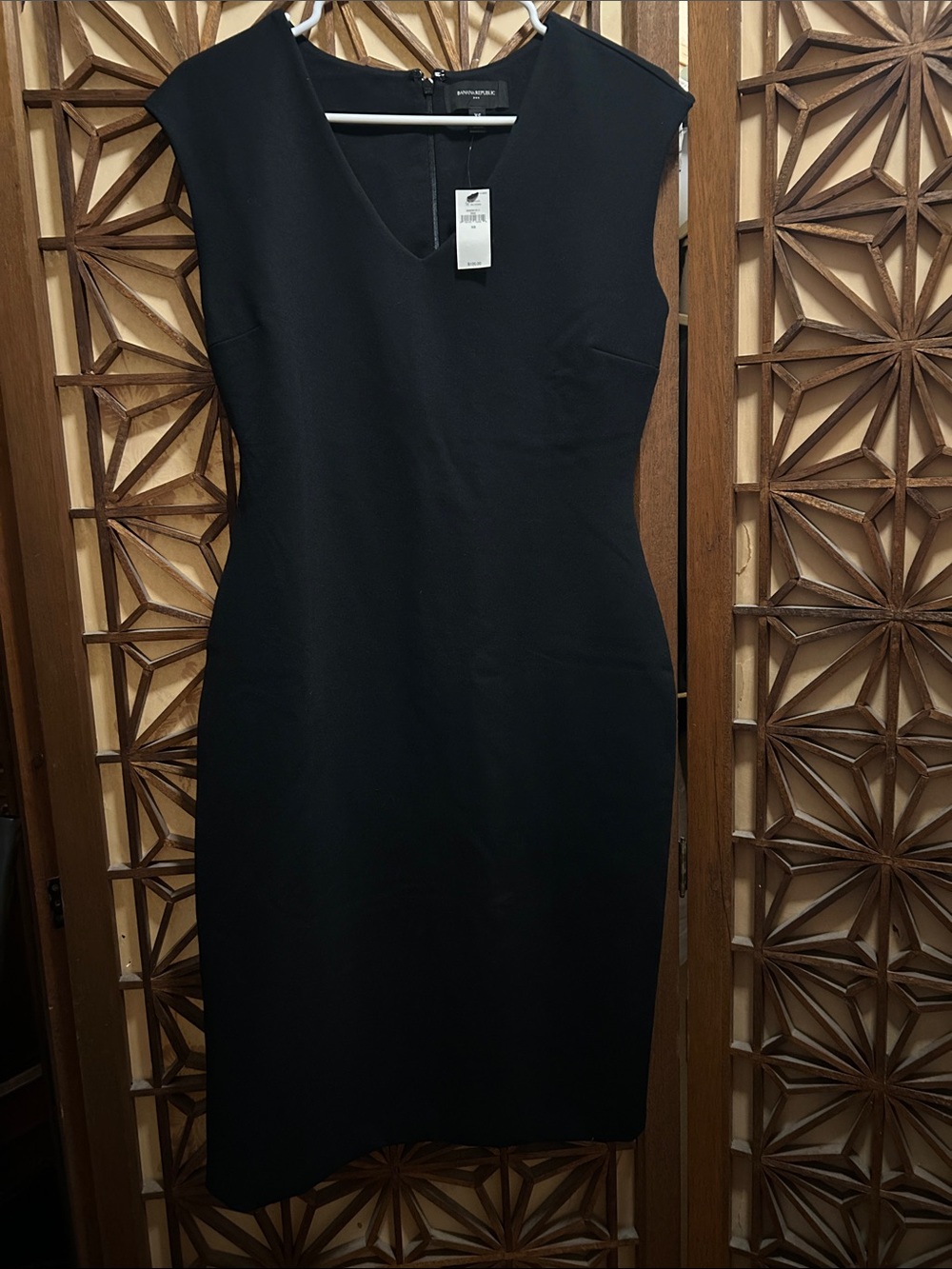 Banana Republic Black V-Neck Midi Sheath Dress XS NWT